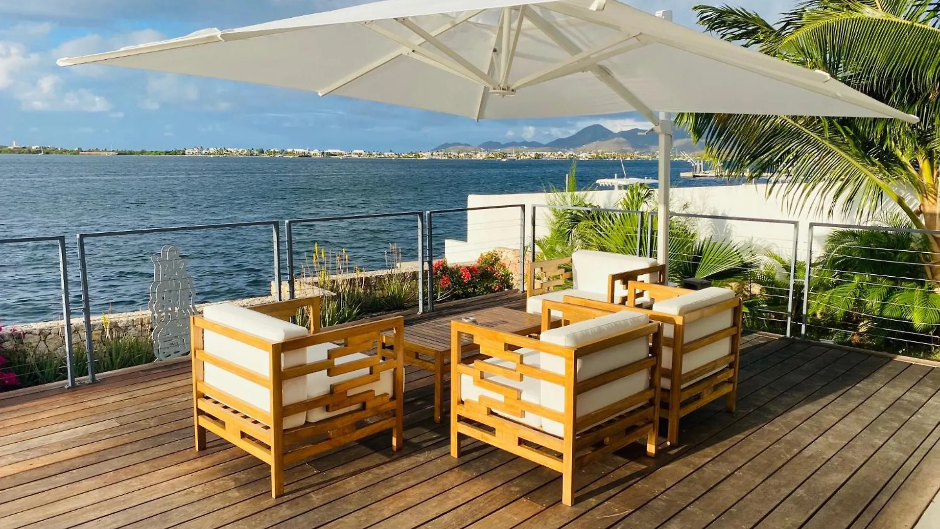 Luxury Villa On The Lagoon Lowlands Sint Maarten/Saint Martin