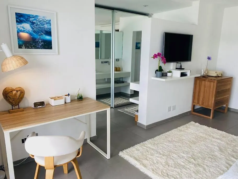 Luxury Villa On The Lagoon Lowlands Sint Maarten/Saint Martin